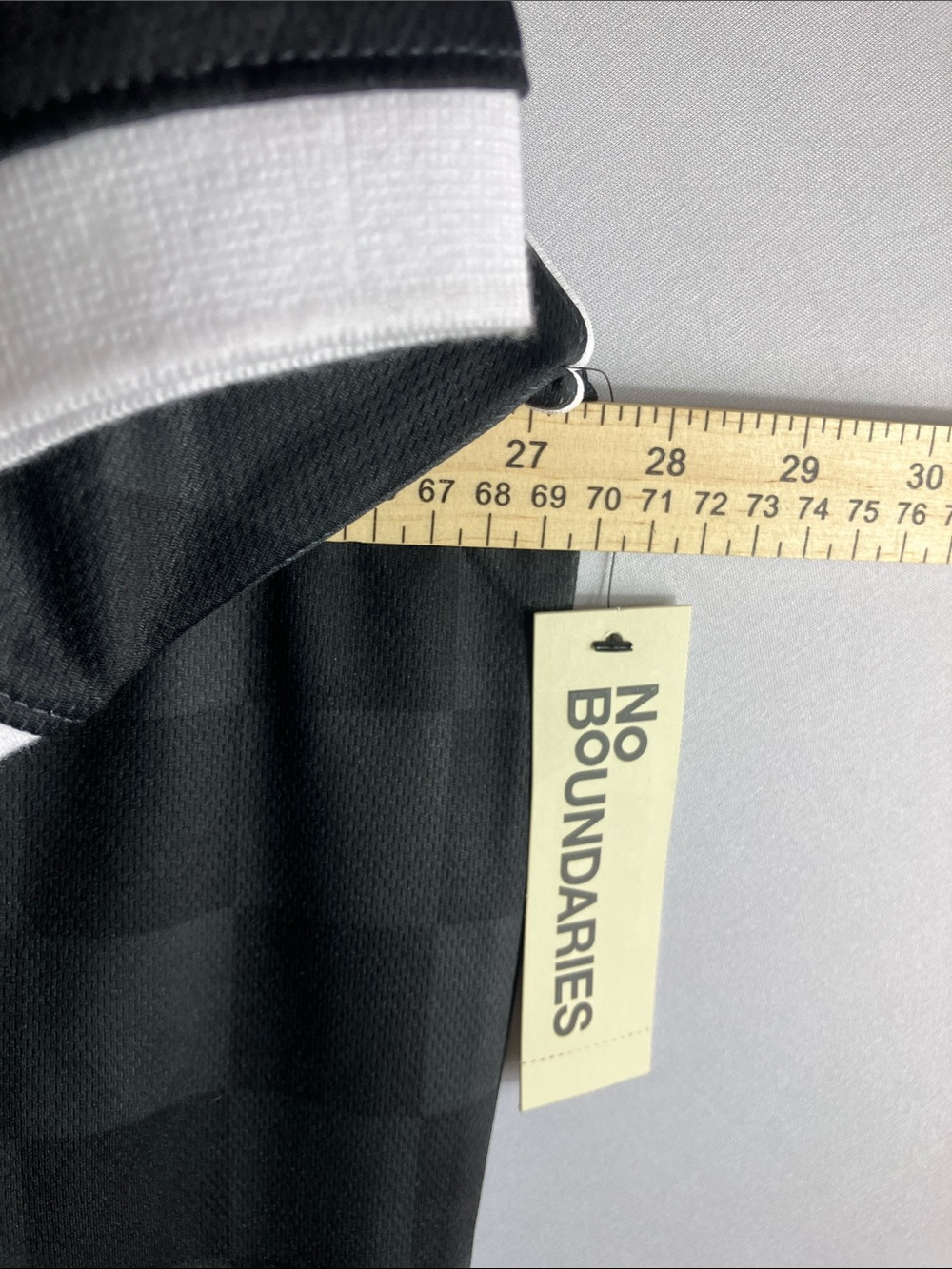 No Boundaries Black and White New York Soccer Jersey - Picture 6 of 10